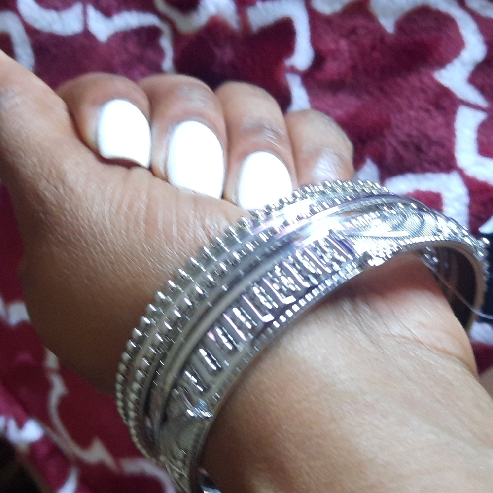Silver bangle set - Picture 6 of 8